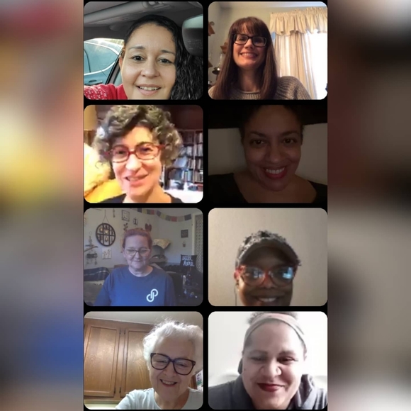 Poshmark Turns 10 Posh N Sip Holiday Addition 🎈🎈🎈 - Picture 2 of 7